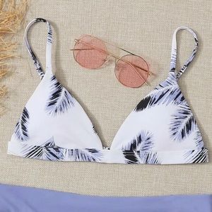 NWOT ROMWE Tropical Triangle Bathing Suit Top